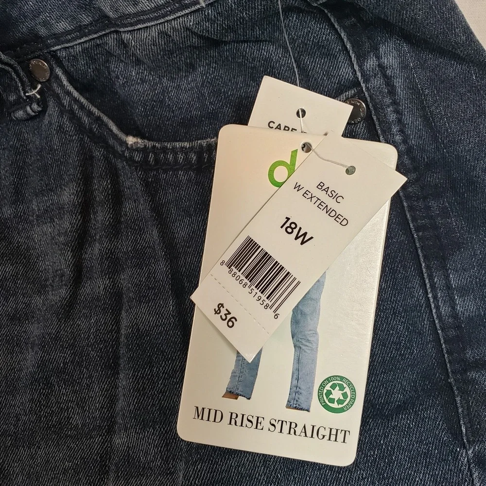 Dip Womens Mid Rise Straight‎ Distressed Jeans Dark Wash Frayed Hem 18W NEW - Picture 6 of 10